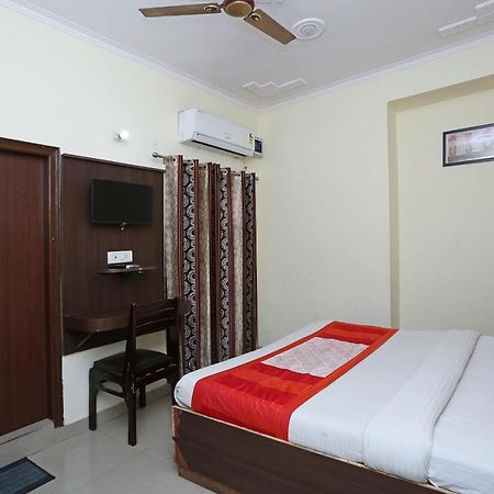 Oyo 5424 Pushpanjali Residency Ξενοδοχείο Ντεχραντούν Εξωτερικό φωτογραφία