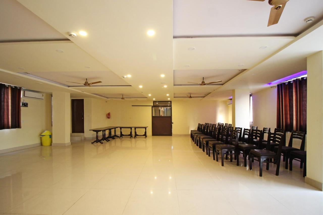 Oyo 5424 Pushpanjali Residency Ξενοδοχείο Ντεχραντούν Εξωτερικό φωτογραφία