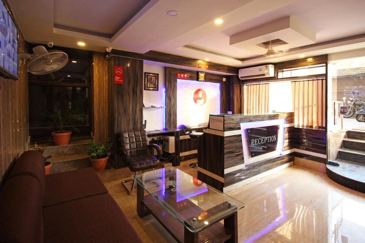 Oyo 5424 Pushpanjali Residency Ξενοδοχείο Ντεχραντούν Εξωτερικό φωτογραφία